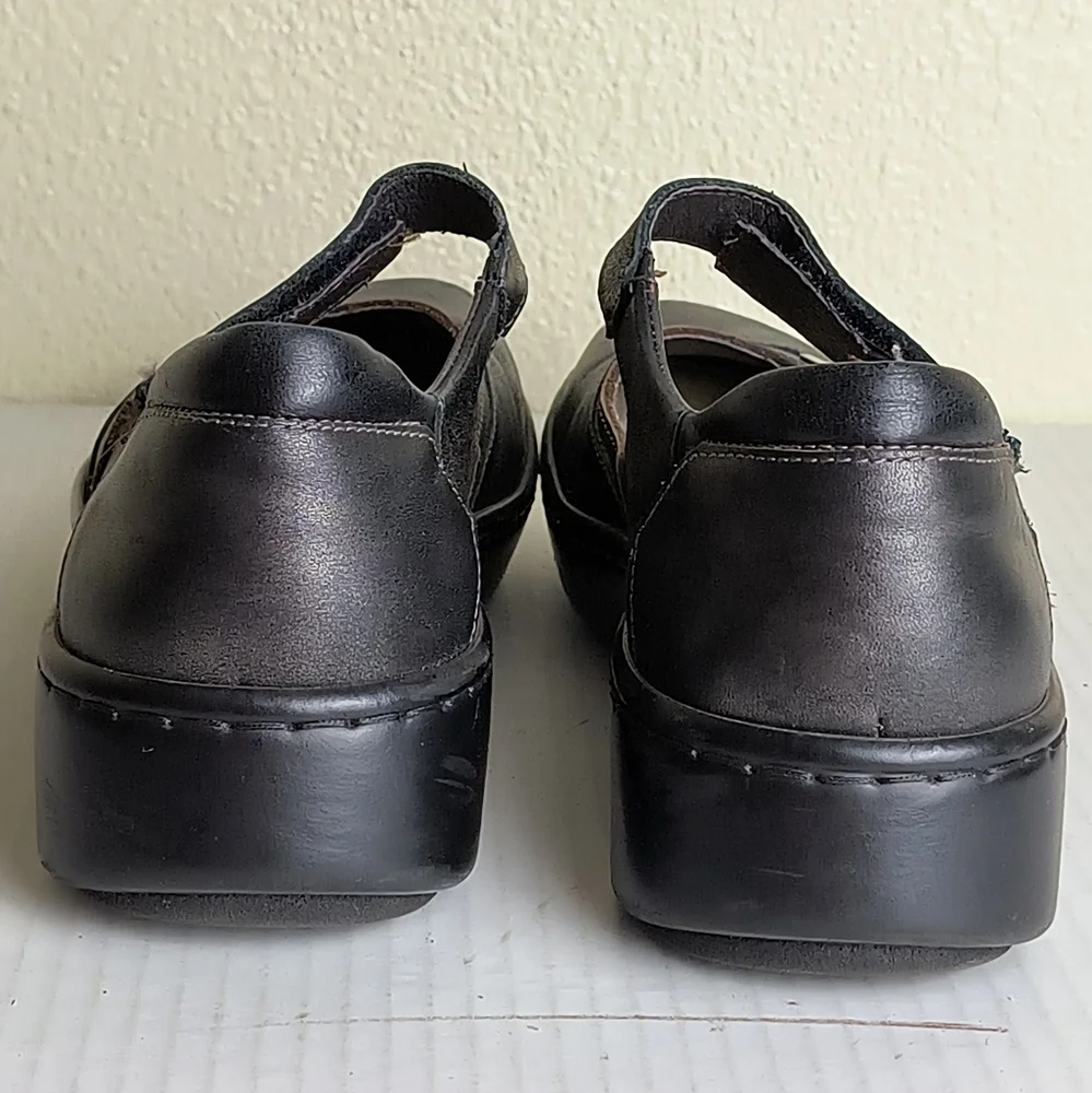 Naot 7/7.5(38) Women's Black Mary Jane Platform Shoes